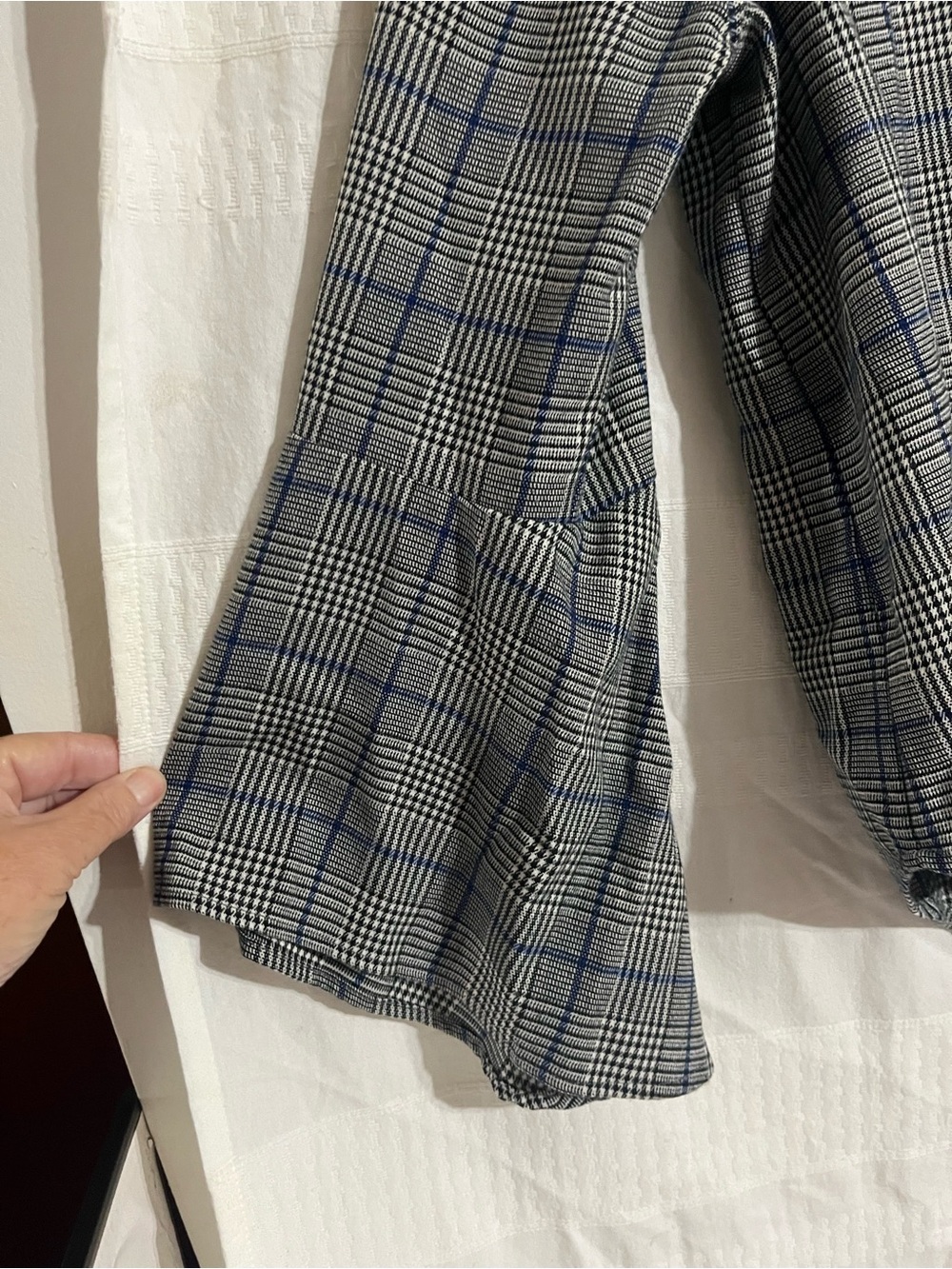 Karen Kane Navy & White Plaid V-Neck Tunic - Picture 4 of 5